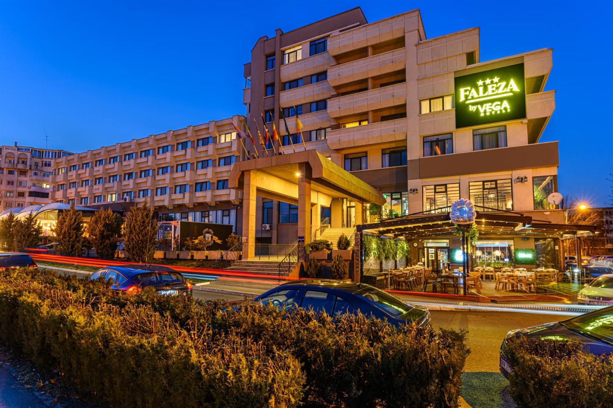 Faleza Hotel By Vega Galati  Exterior photo